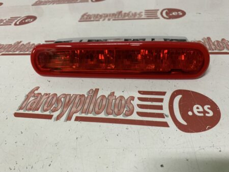 Piloto trasero de tercera Luz de freno Opel Combo Año 2011 a 2018 - Imagen 2