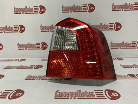 Piloto trasero derecho Volvo V70 XC70 años 2008 a 2016 LED