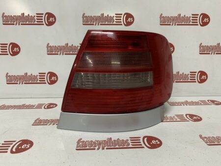 Piloto trasero derecho Audi A4 Sedan 4 puertas Año 1999 a 2000 Restyling - Imagen 2