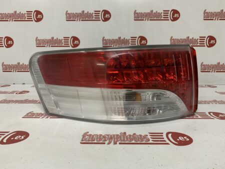 Piloto trasero izquierdo Toyota Avensis Wagon Años 2008 a 2012 Familiar