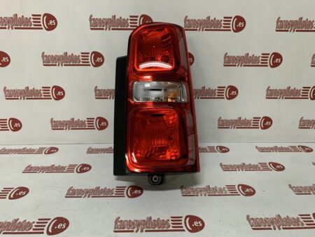 Piloto trasero derecho Citroen Jumpy Año 2016 a 2023 Peugeot Expert Traveller Toyota Proace Opel Vivaro Zafira (Con portalamparas) - Imagen 2