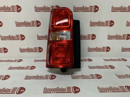 Piloto trasero izquierdo Citroen Jumpy Año 2016 a 2023 Peugeot Expert Traveller Toyota Proace Opel Vivaro Zafira (Con portalamparas) - Imagen 2