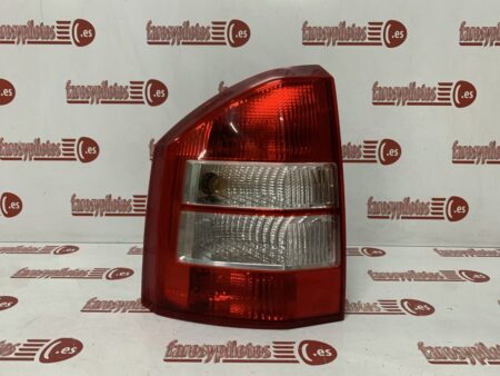 Piloto trasero izquierdo Jeep Compass Año 2006 a 2011