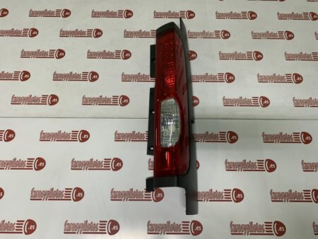 Piloto trasero derecho Renault Trafic 2006 a 2014 Opel Vivaro Nissan Primastar 2 PUERTAS TRASERAS - Imagen 2