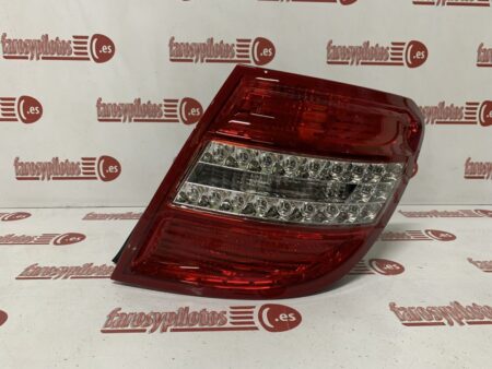 Piloto trasero derecho Mercedes Clase C W204 Estate Kombi Años 2007 a 2010 Familiar LED