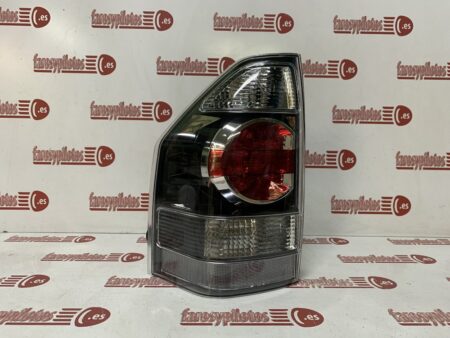 Piloto trasero izquierdo Mitsubishi Montero 3 Puertas Año 2007 a 2009 Pajero - Imagen 2