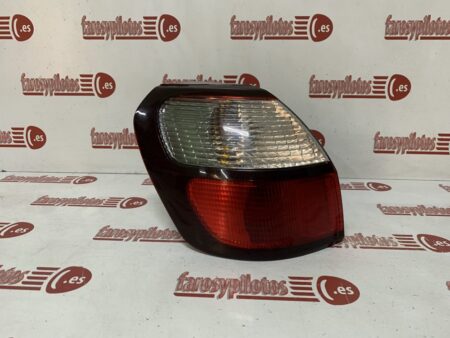 Piloto trasero izquierdo Subaru Legacy Outback Año 1998 a 2001 Familiar - Imagen 2
