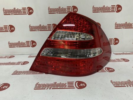 Piloto trasero derecho Mercedes Clase E 4 puertas W211 Berlina Año 2002 a 2006 LED