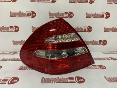 Piloto trasero izquierdo Mercedes Clase E 4 puertas W211 Berlina Año 2002 a 2006 LED