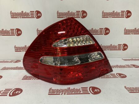 Piloto trasero izquierdo Mercedes Clase E 4 puertas W211 Berlina Año 2002 a 2006 LED - Imagen 2