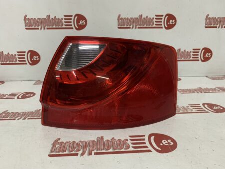 Piloto trasero derecho Seat Exeo ST Año 2009 a 2011 Familiar - Imagen 3