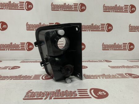 Piloto trasero derecho de paragolpes Renault Trafic Año 2001 a 2014 Opel Vivaro Nissan Primastar (Piloto con portalámparas de casquillos independientes) - Imagen 3