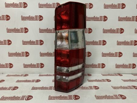 Piloto trasero derecho Mercedes Sprinter II año 2006 a 2018 CON PORTALAMPARAS