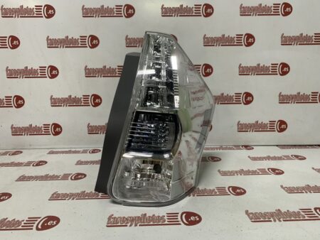 Piloto Trasero Derecho Toyota Prius Plus Año 2012 a 2015 - Imagen 2