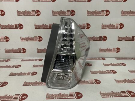 Piloto Trasero Derecho Toyota Prius Plus Año 2012 a 2015 - Imagen 3