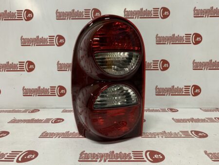 Piloto trasero izquierdo Jeep Cherokee Liberty Años 2005 a 2008 Restyling AK55157063AG