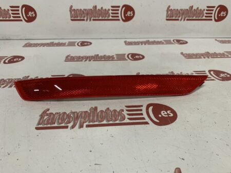 Reflector trasero izquierdo de paragolpes Seat Leon II Año 2009 a 2012 Restyling 1P0945105D - Imagen 3