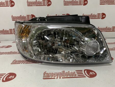 Faro delantero derecho Hyundai Matrix Año 2001 a 2006