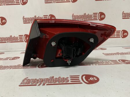 Piloto trasero Izquierdo Seat Ibiza ST Familiar Año 2012 a 2017 LLH542 - Imagen 3