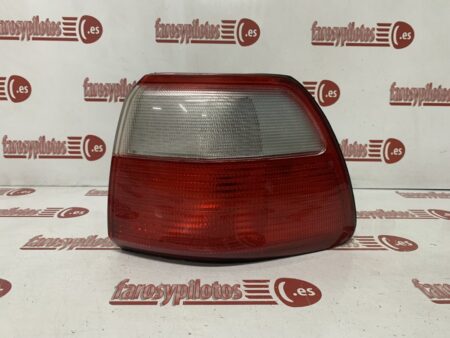 Piloto trasero derecho Opel Omega B2 Sedan 4 puertas Años 2000 a 2003