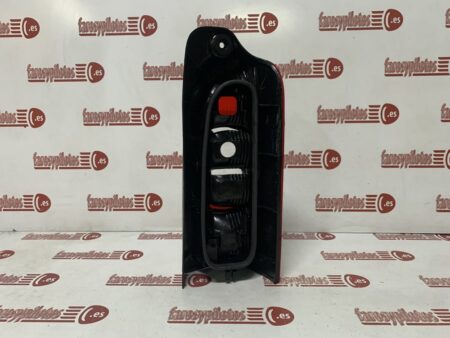 Piloto Trasero Izquierdo RENAULT MASTER año 2003 a 2010 (Piloto para 2 bombillas) - Imagen 3