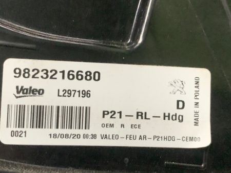 Piloto trasero derecho Peugeot 208 II Año 2019 a 2023 Fondo Gris 9823216680 - Imagen 4