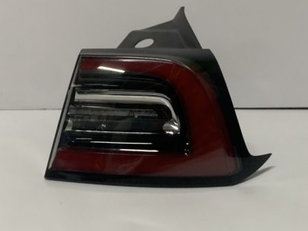 Piloto trasero derecho Tesla Model 3 año 2017 a 2022 (Articulo Reciclado) - Imagen 4