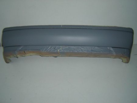 Paragolpes Trasero (Para Pintar) Volkswagen Golf (1991->) (Metade)