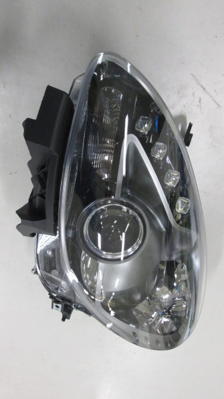 Faro Delantero Izquierdo Electrico (Con Motor) (Interior Negro) Alfa Giulietta (2010->) (H7/H1/LED)