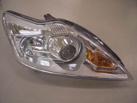 Faro Delantero Derecho Electrico (Con Motor) (Interior Cromado) Ford Focus (Con Xénon HID) (2008->) (D1S)
