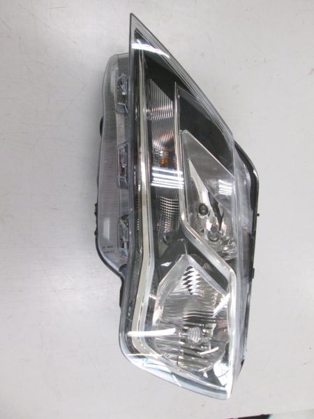 Faro Delantero Izquierdo Electrico (Con Motor) (Interior Negro) Seat Toledo (2012->) (H7/H7)
