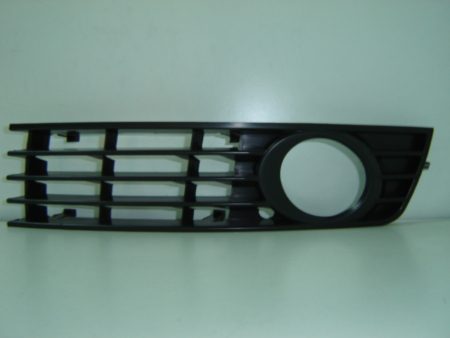 Rejilla Izquierda Paragolpes Frontal Audi A4 (C/Agujeros) (2001->)