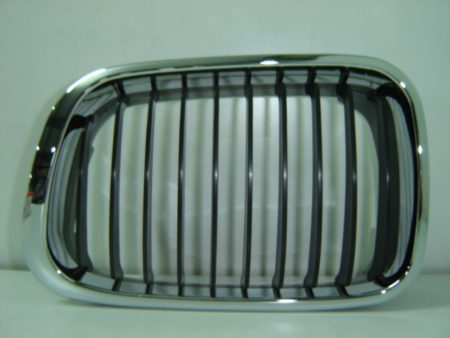 Rejilla Izquierda Bmw E46 (1998->) (Cromada+Negra)
