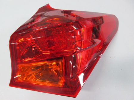 Piloto Trasero Derecho Esquina LED Toyota Auris (2013->) (KOITO)