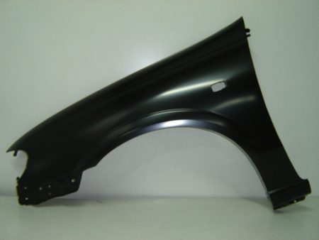 Aleta Frontal Izquierdo Nissan Almera (2004->) (4P/5P)