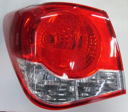 Piloto Trasero Izquierdo 4P Esquina Chevrolet Cruze (2009->)