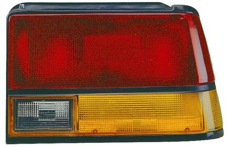 Piloto Trasero Derecho Toyota Corolla Ae80 (1983->)